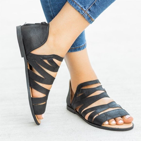 Shoes - Black Gladiator Sandals